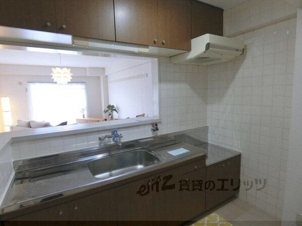 サンライズ春日丘の物件内観写真